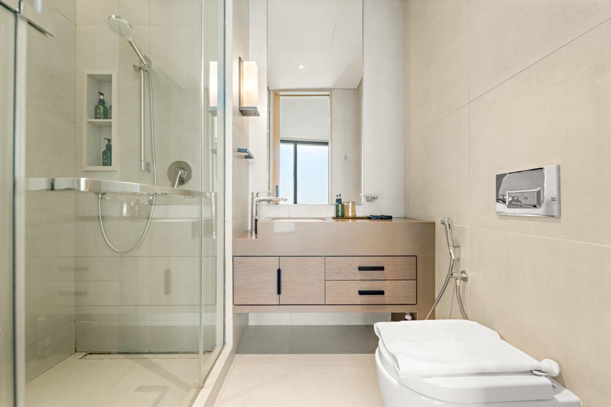 Vayk - Elegant 2 Bd In Address Jbr With Full Sea View *